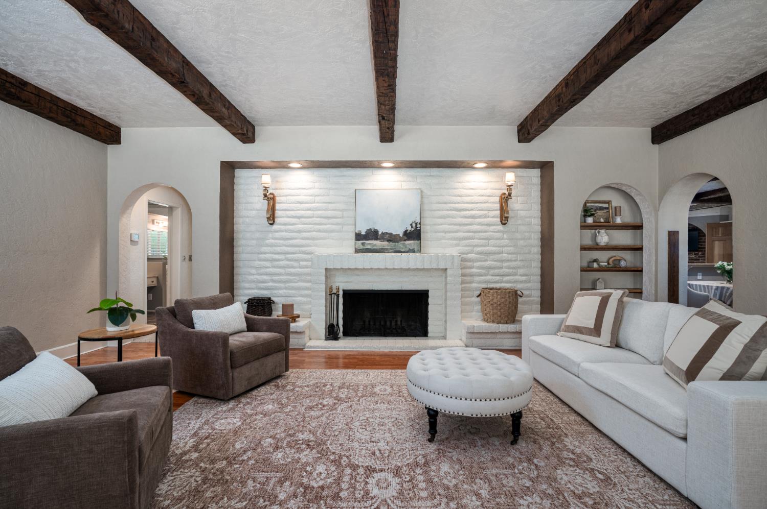 2173 S Minnewawa, Fresno, CA 93727