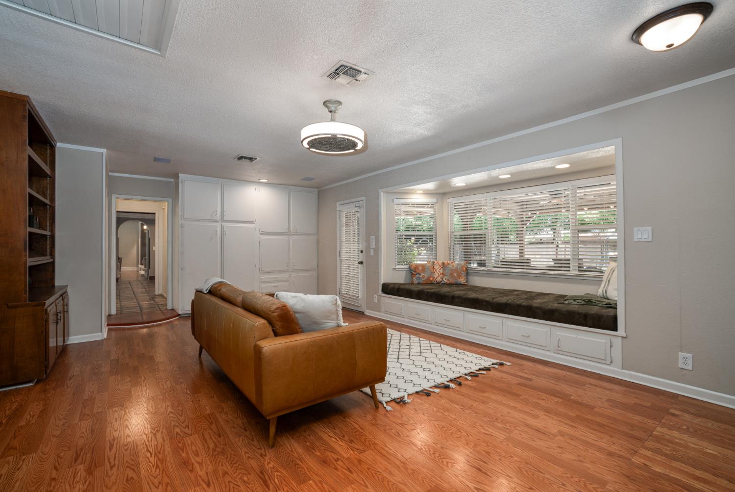 2173 S Minnewawa, Fresno, CA 93727