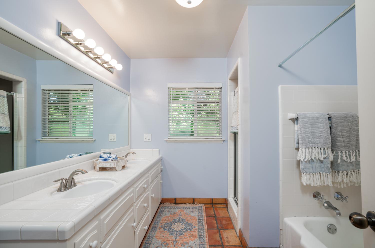 2173 S Minnewawa, Fresno, CA 93727