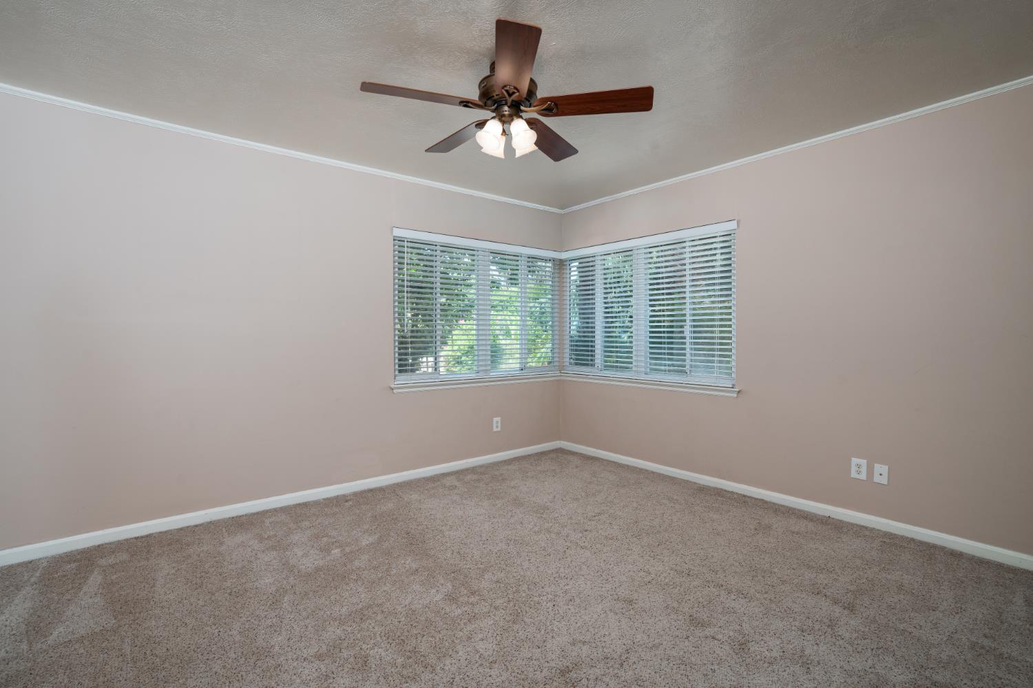 2173 S Minnewawa, Fresno, CA 93727