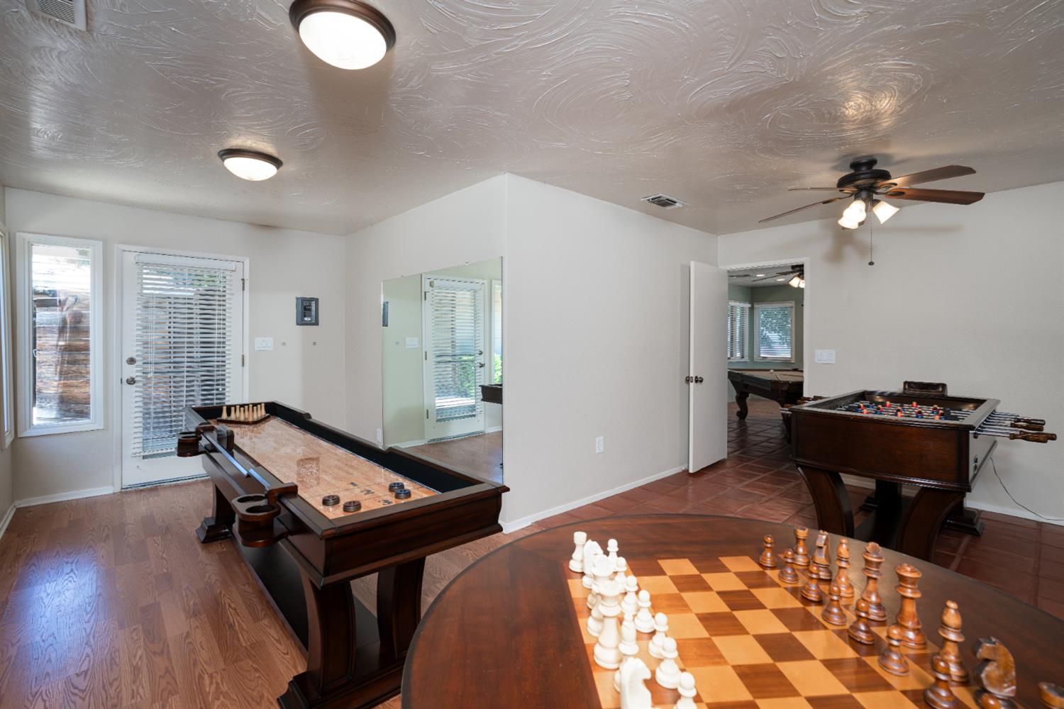 2173 S Minnewawa, Fresno, CA 93727