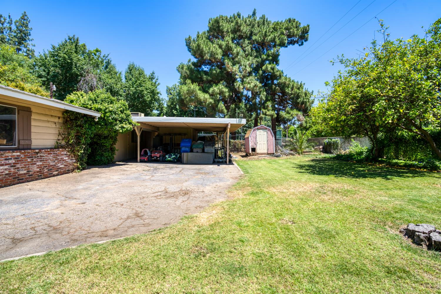 2173 S Minnewawa, Fresno, CA 93727