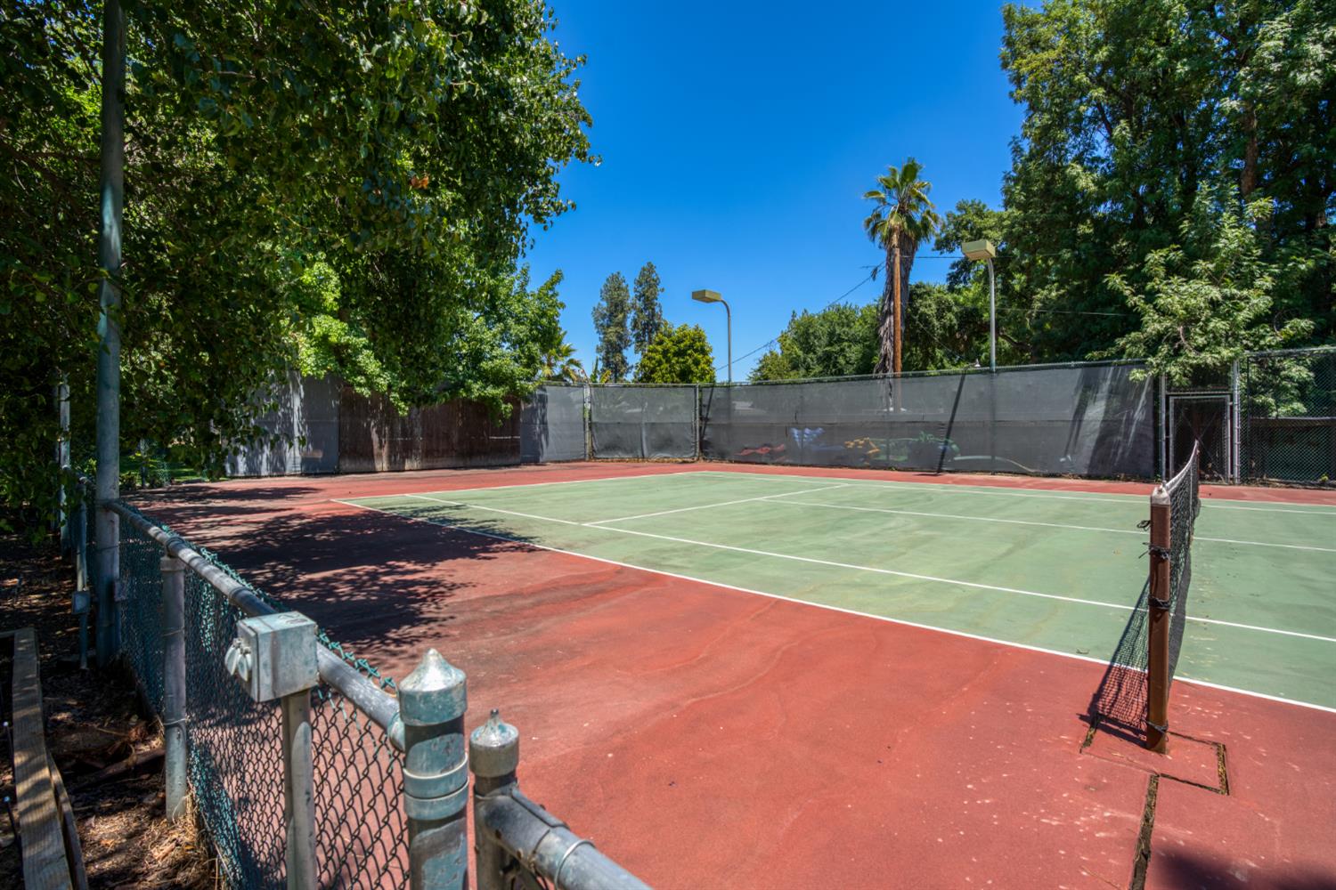 2173 S Minnewawa, Fresno, CA 93727