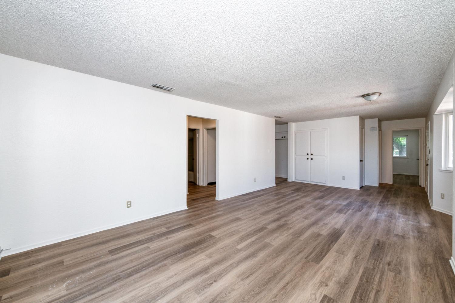 4670 W Ashlan Ave, Fresno, CA 93722