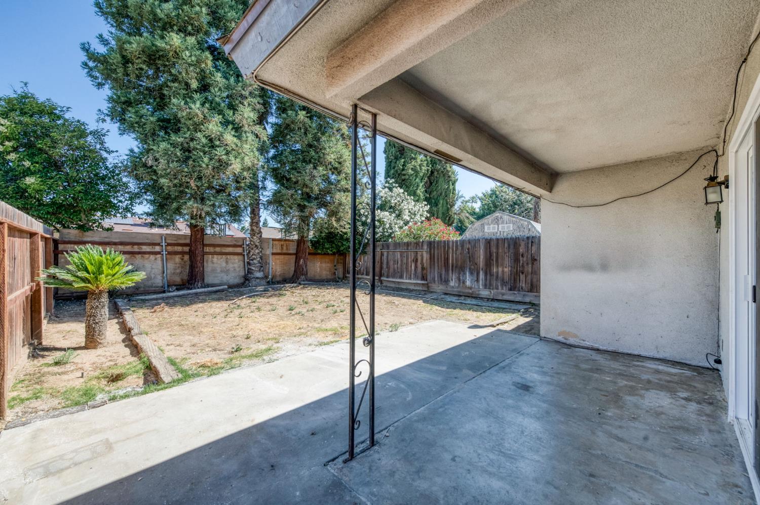 4670 W Ashlan Ave, Fresno, CA 93722