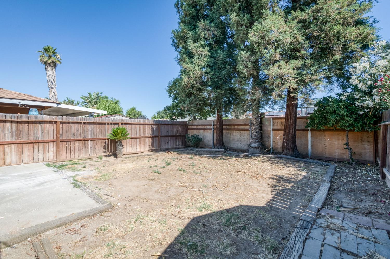 4670 W Ashlan Ave, Fresno, CA 93722