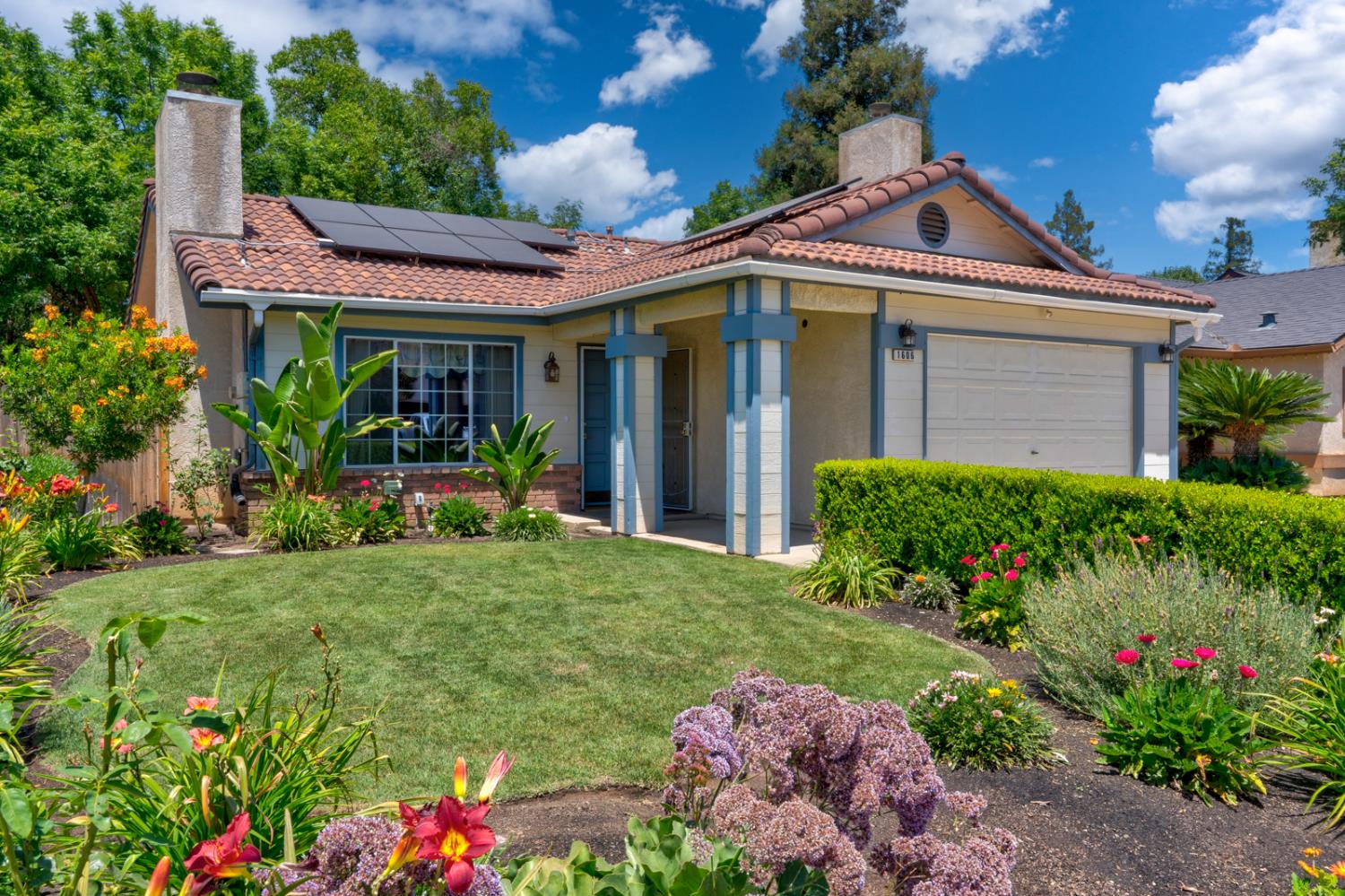 1606 E Eclipse Ave, Fresno, CA 93720