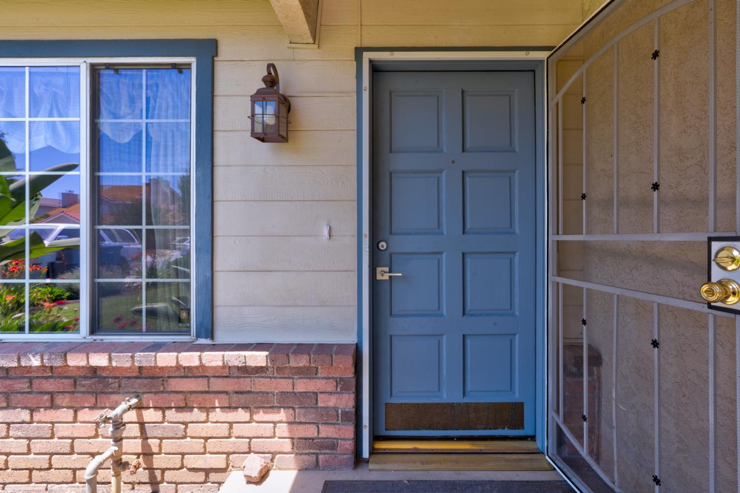 1606 E Eclipse Ave, Fresno, CA 93720