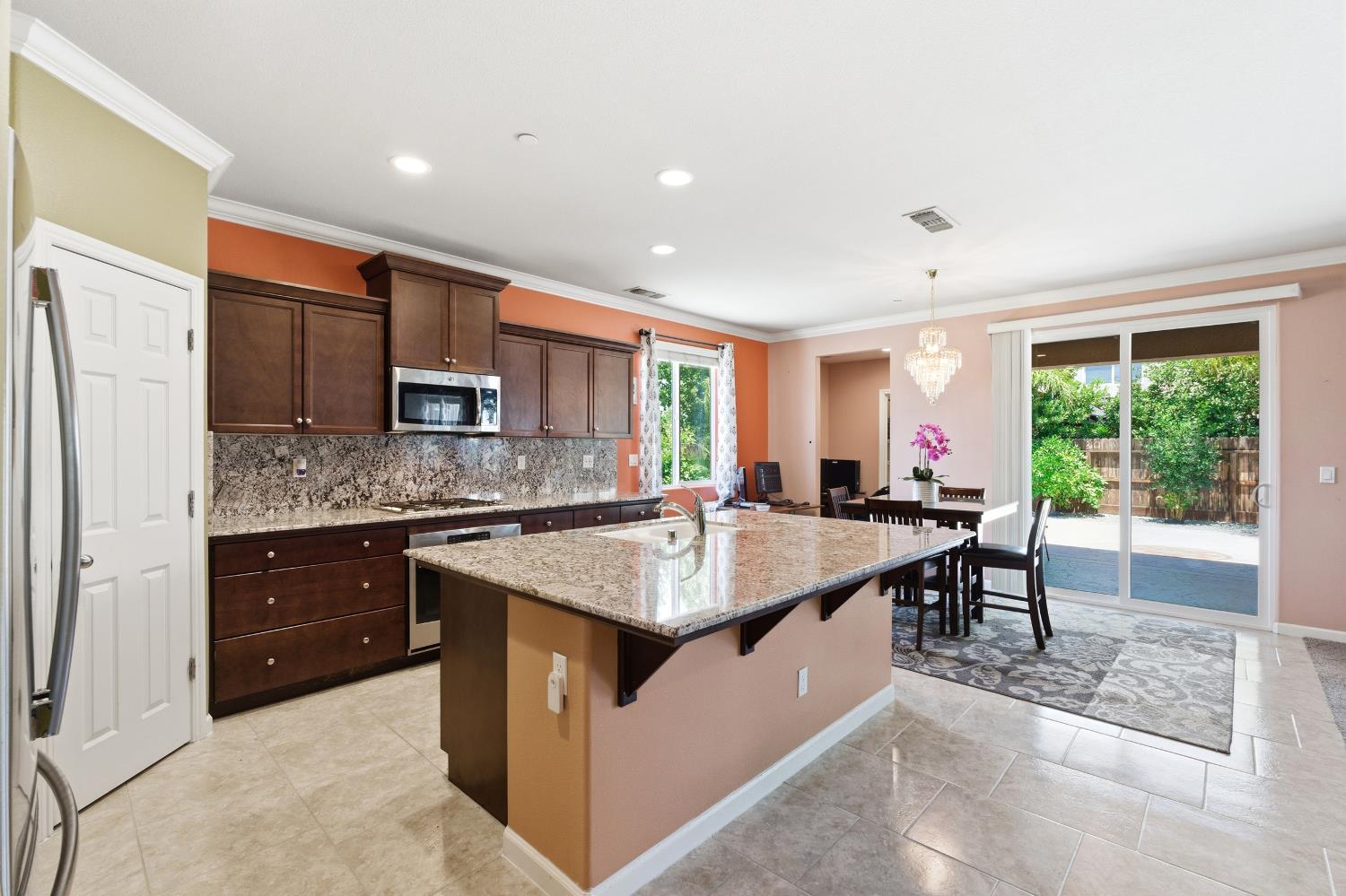 3609 Flint Ave, Clovis, CA 93619