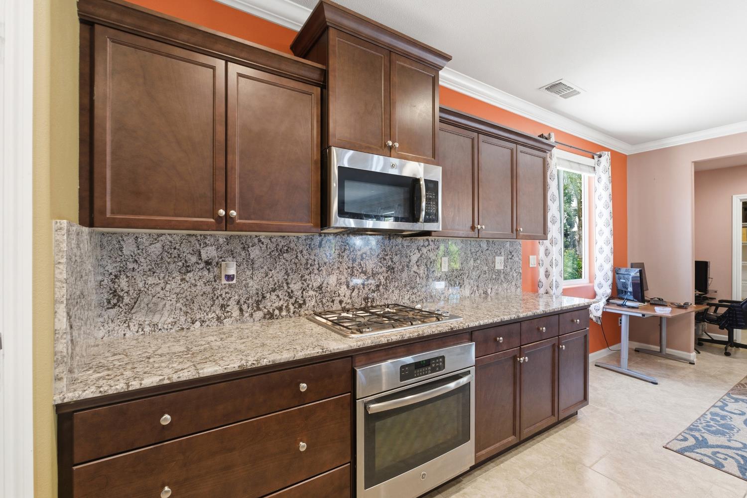 3609 Flint Ave, Clovis, CA 93619