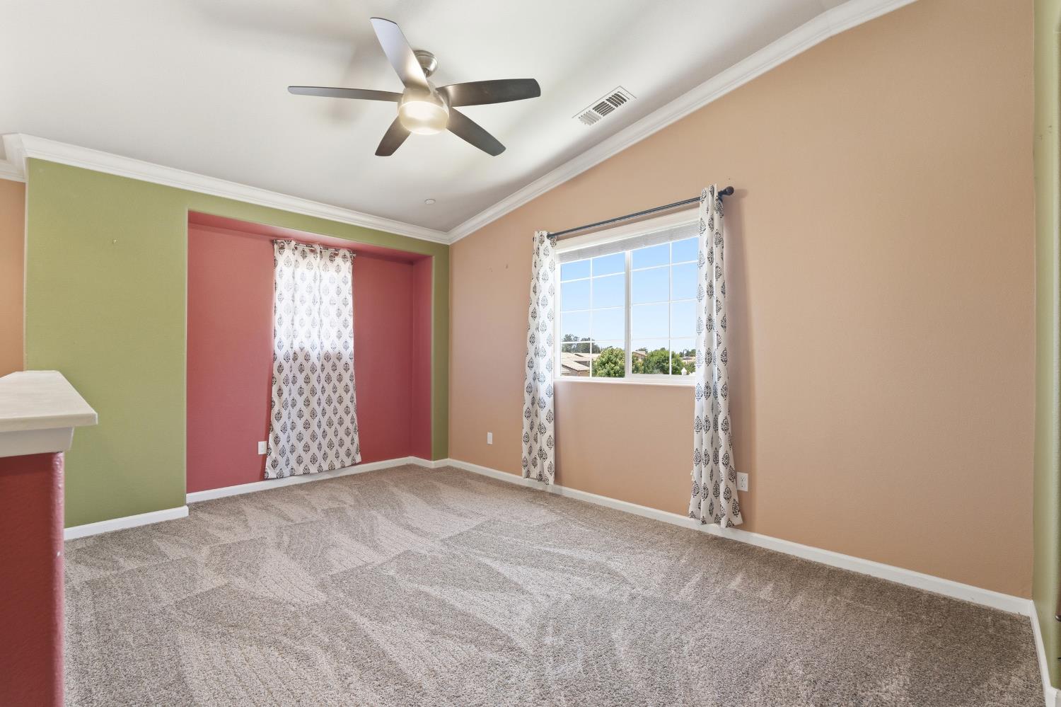 3609 Flint Ave, Clovis, CA 93619