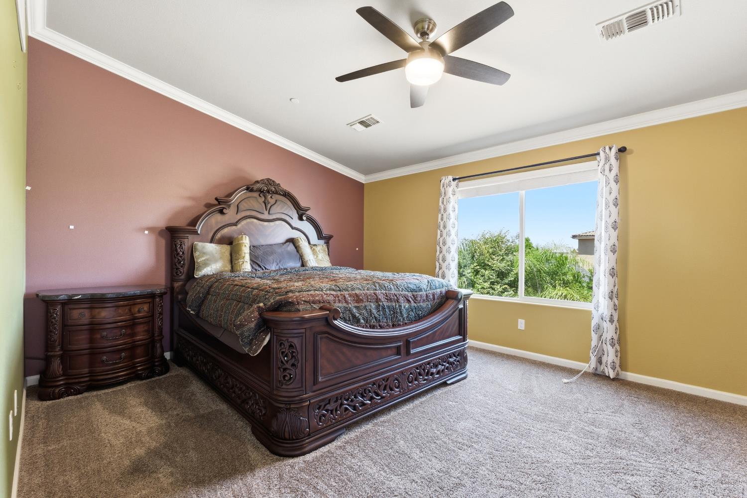 3609 Flint Ave, Clovis, CA 93619