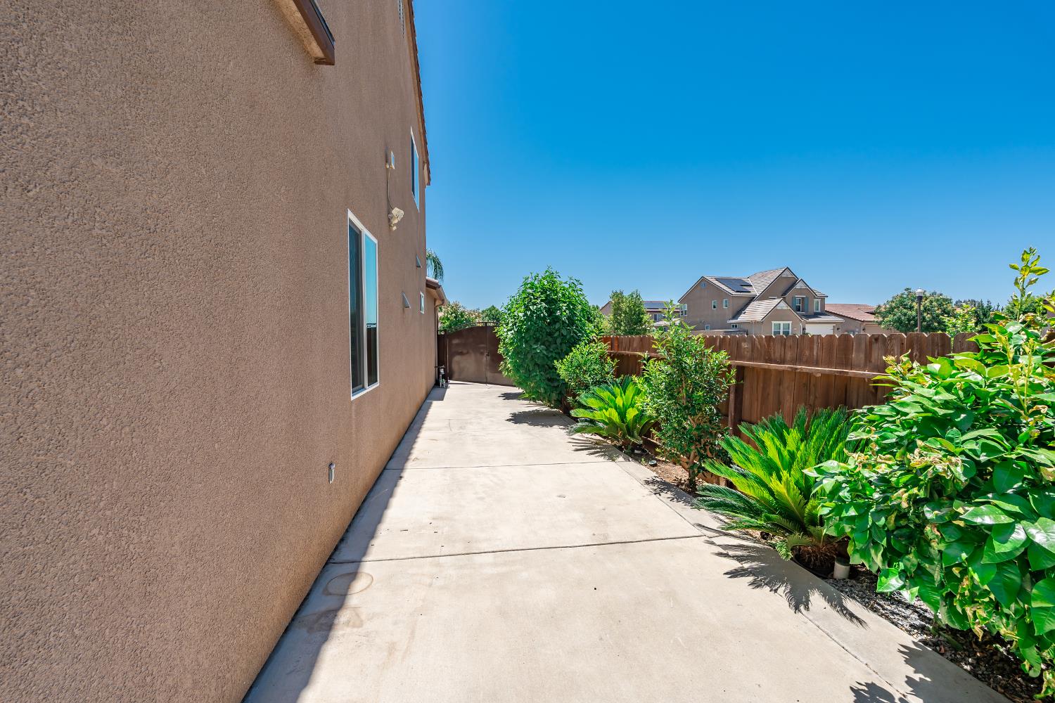 3609 Flint Ave, Clovis, CA 93619