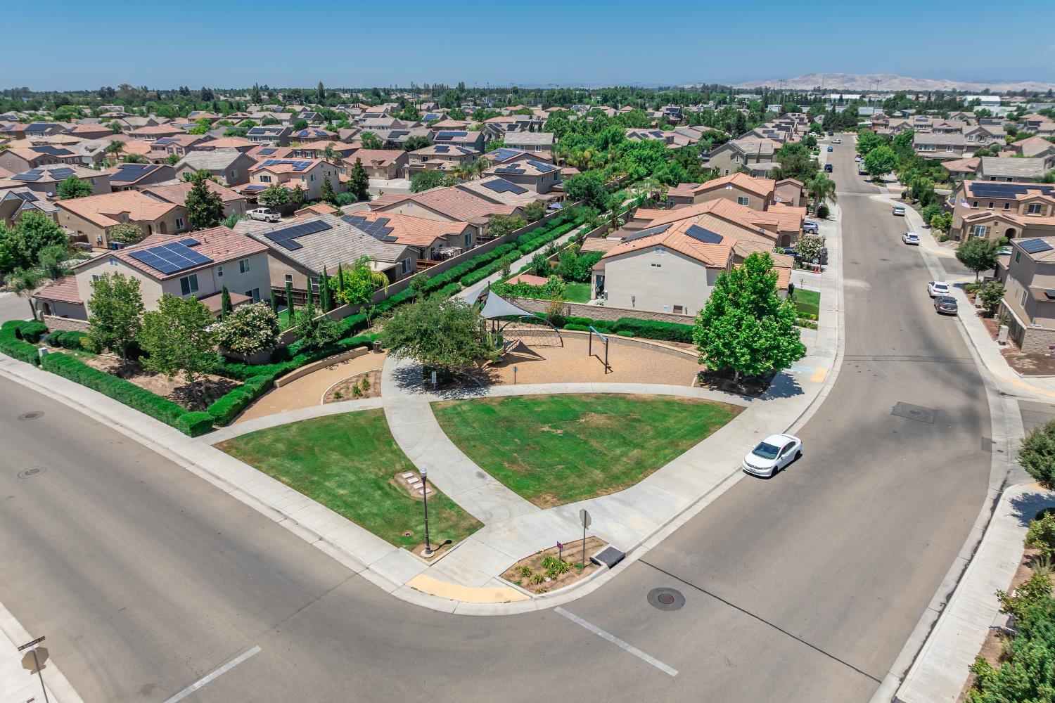 3609 Flint Ave, Clovis, CA 93619