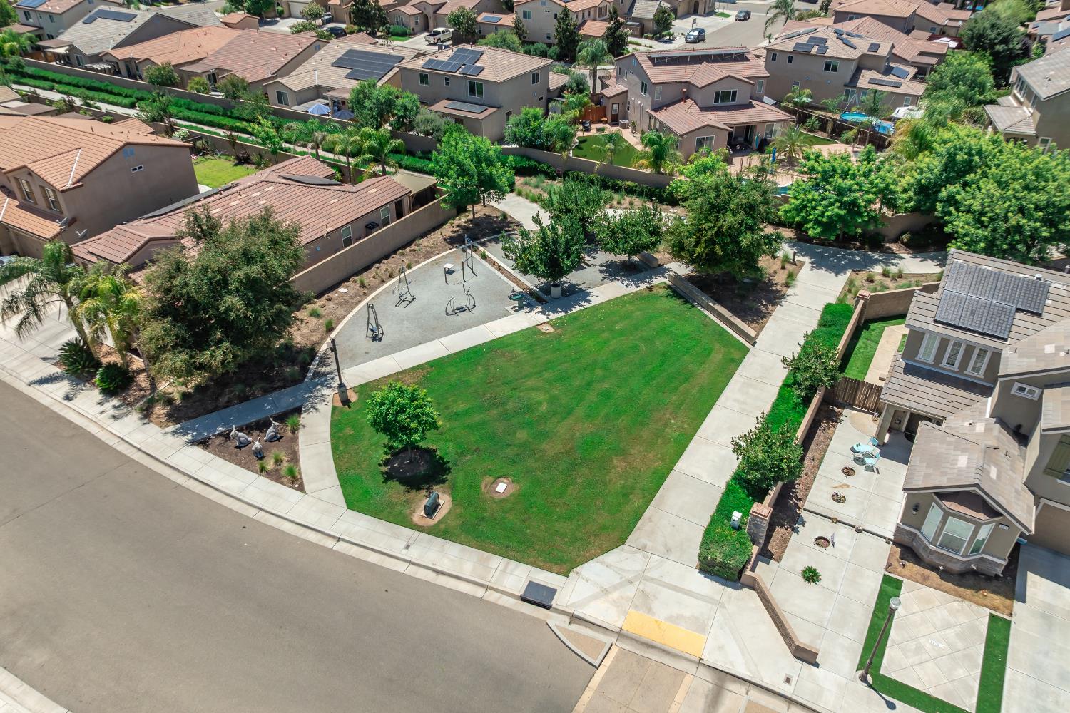 3609 Flint Ave, Clovis, CA 93619