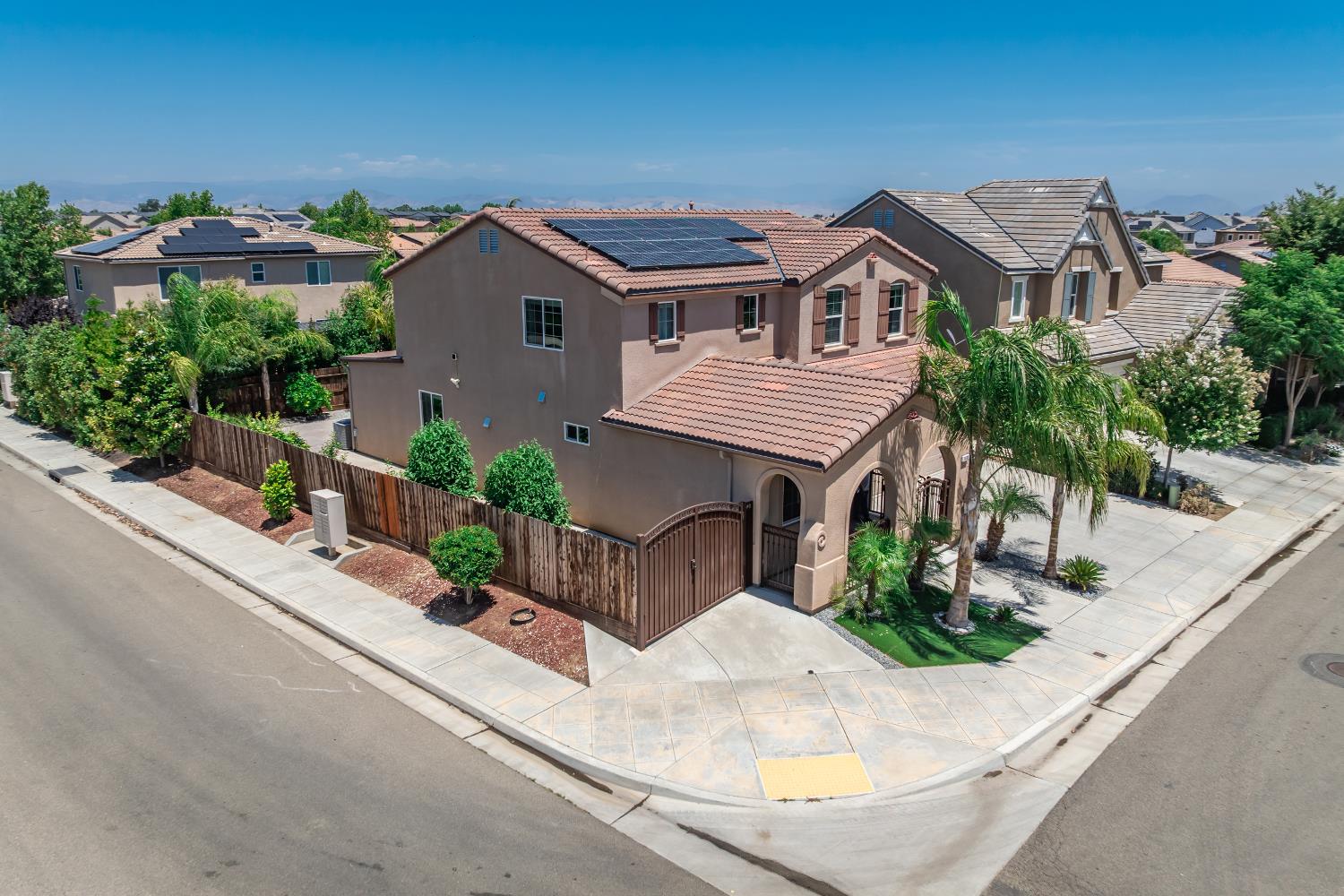 3609 Flint Ave, Clovis, CA 93619