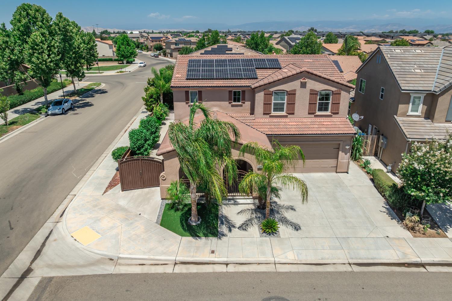 3609 Flint Ave, Clovis, CA 93619