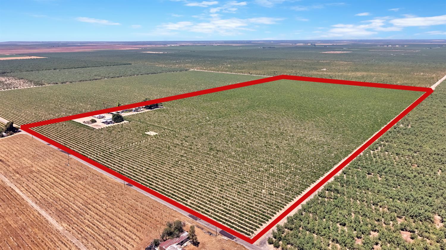 11388 S Chateau Fresno Ave, Caruthers, CA 93609