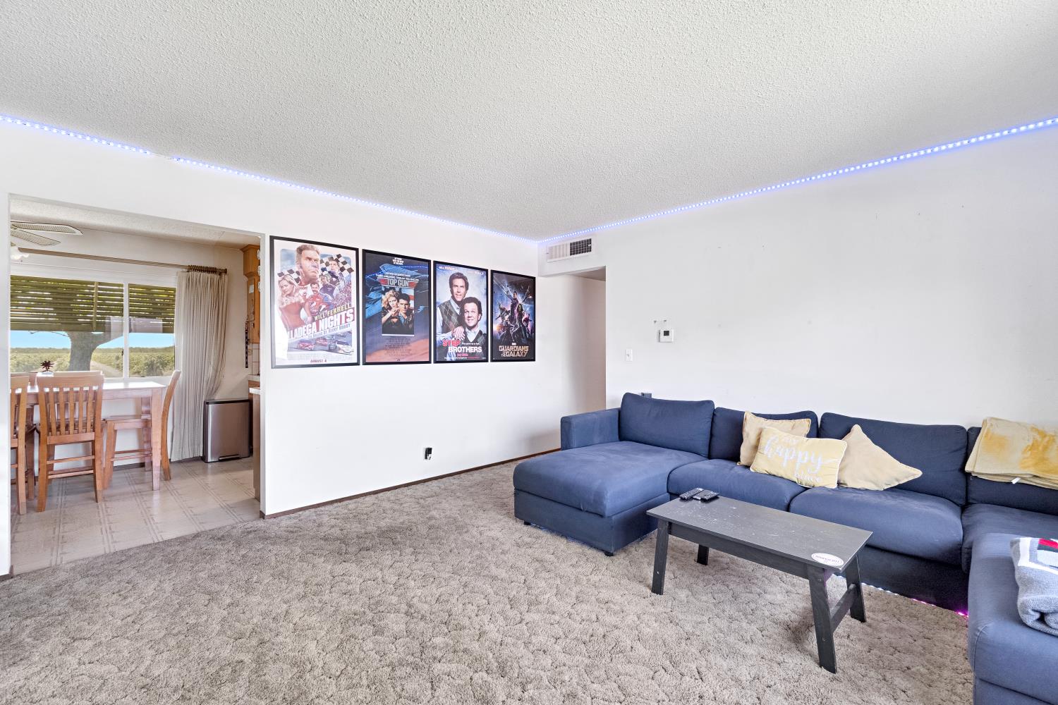 11388 S Chateau Fresno Ave, Caruthers, CA 93609