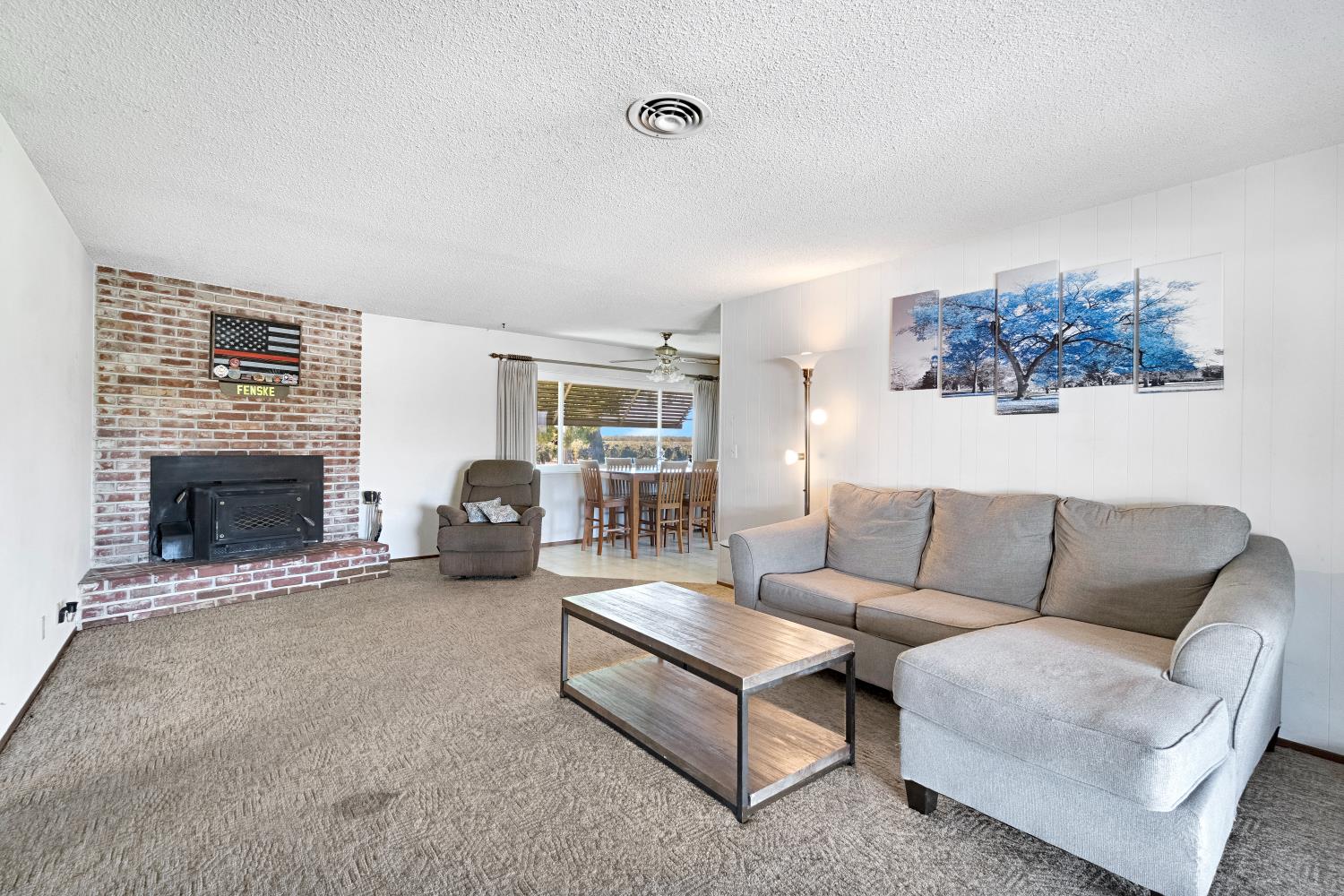 11388 S Chateau Fresno Ave, Caruthers, CA 93609