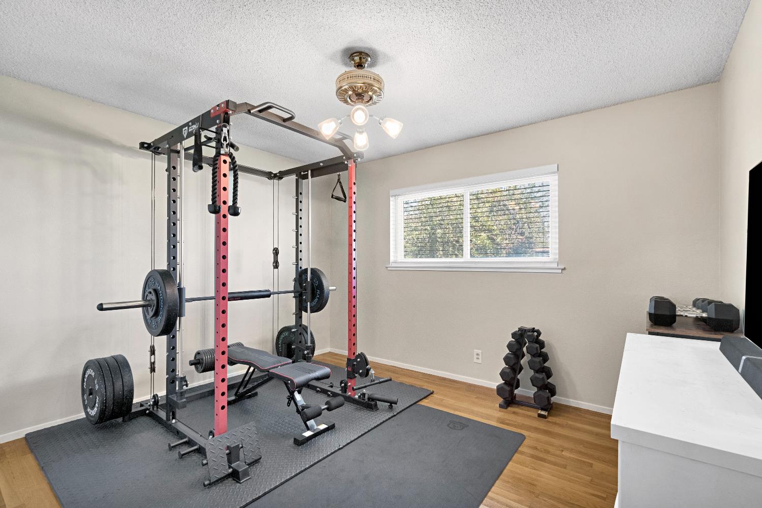 11388 S Chateau Fresno Ave, Caruthers, CA 93609