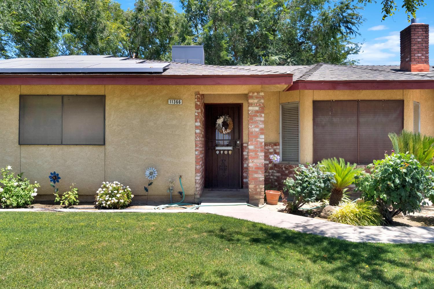 11388 S Chateau Fresno Ave, Caruthers, CA 93609