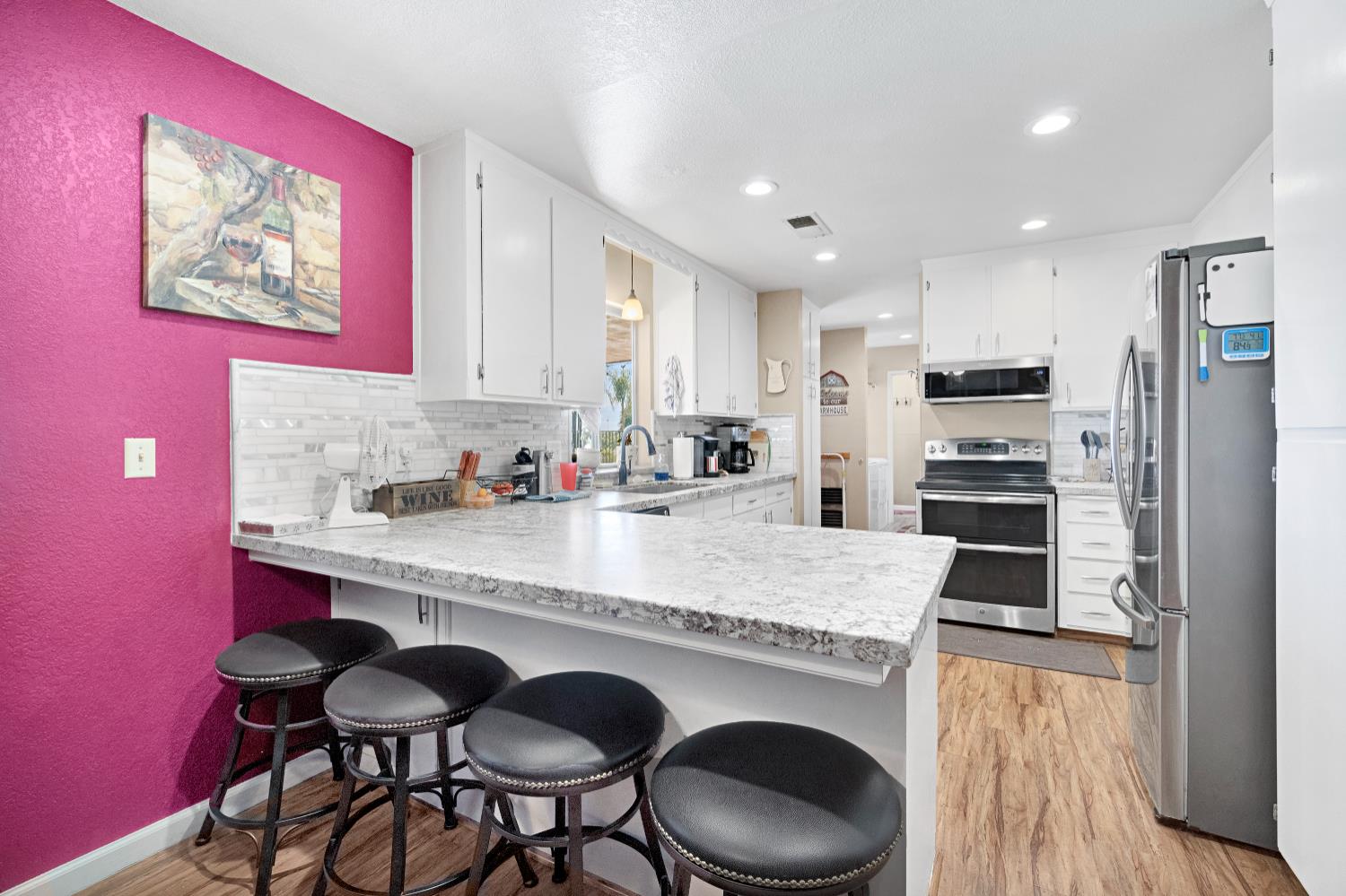 11388 S Chateau Fresno Ave, Caruthers, CA 93609