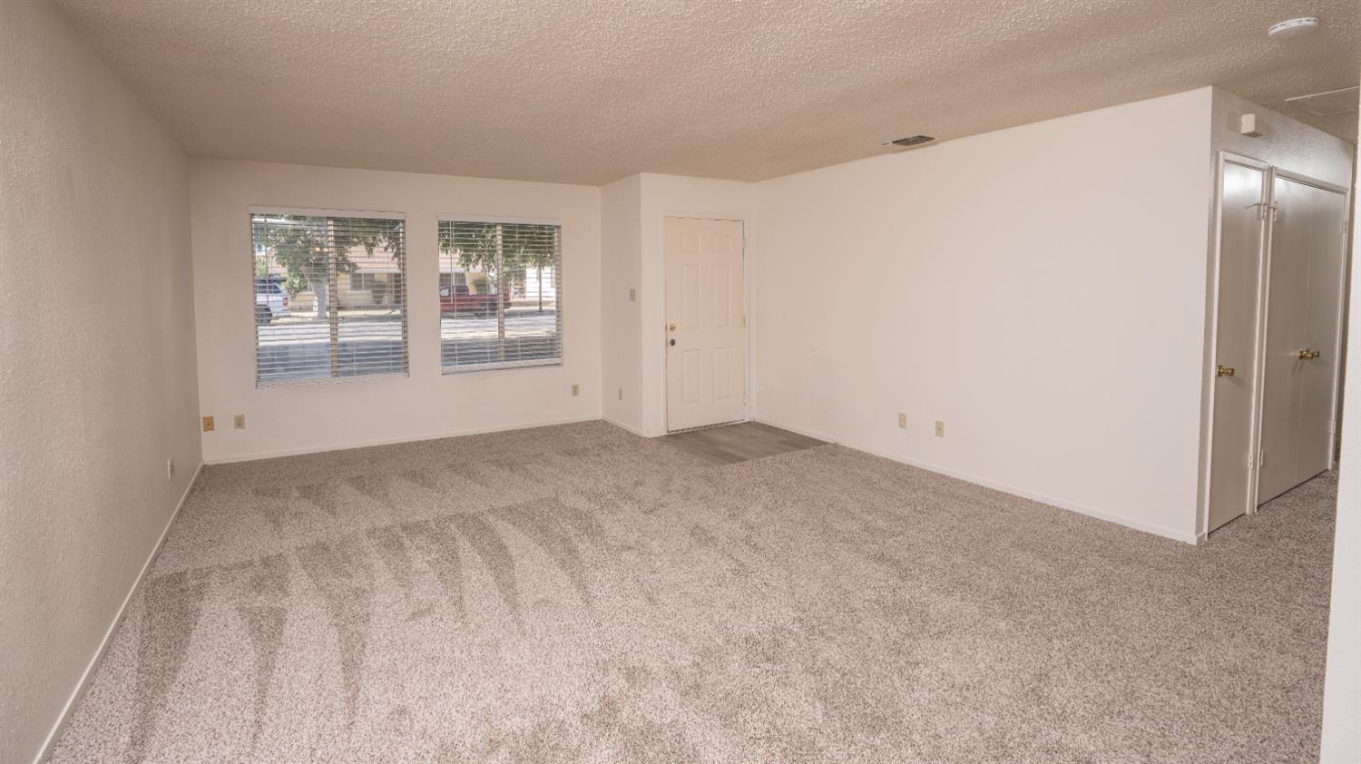 242 Madison St, Coalinga, CA 93210
