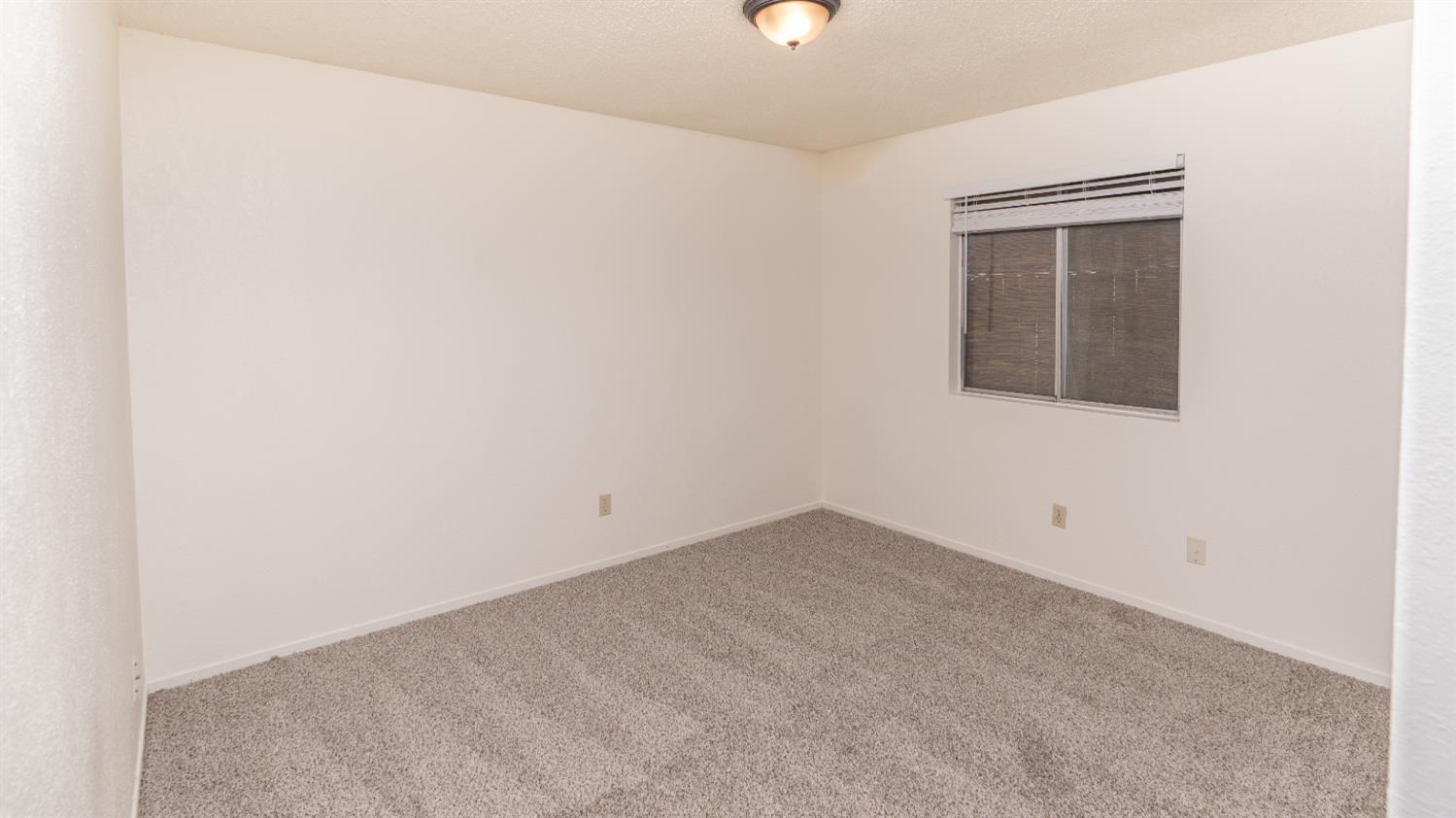 242 Madison St, Coalinga, CA 93210