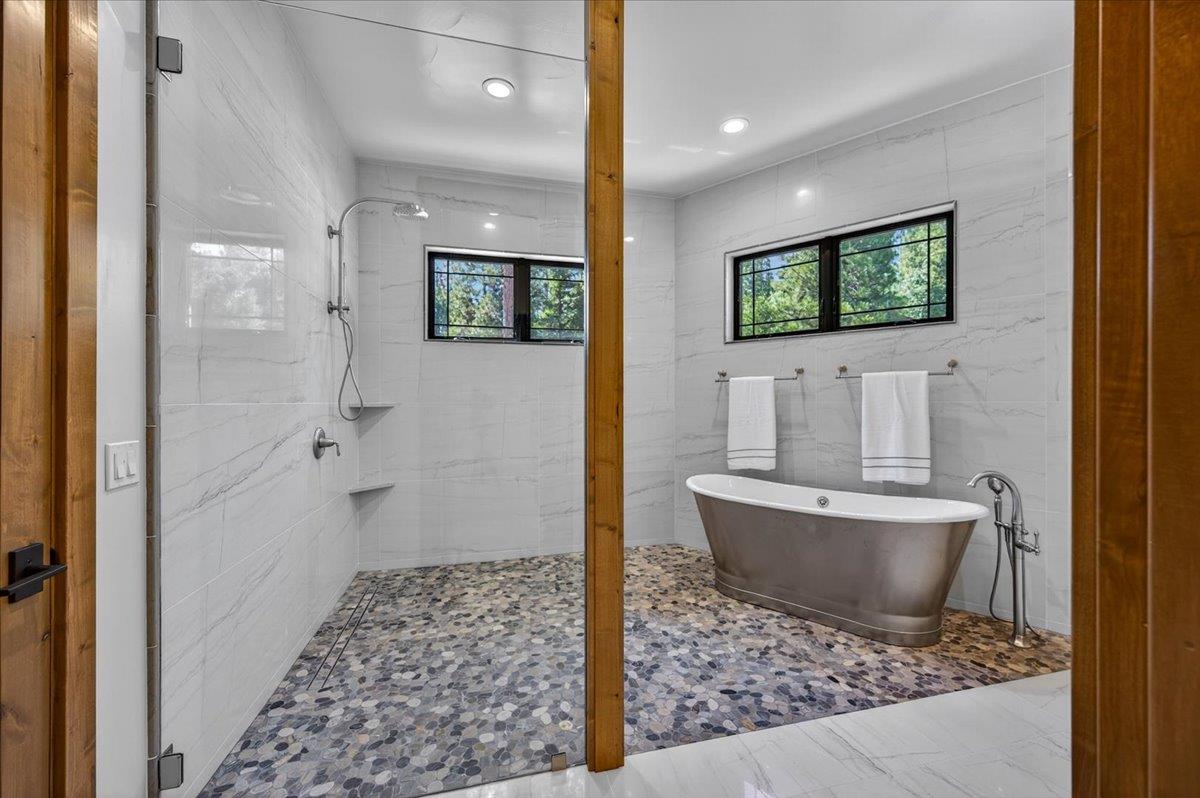 53819 Road 432, Bass Lake, CA 93604