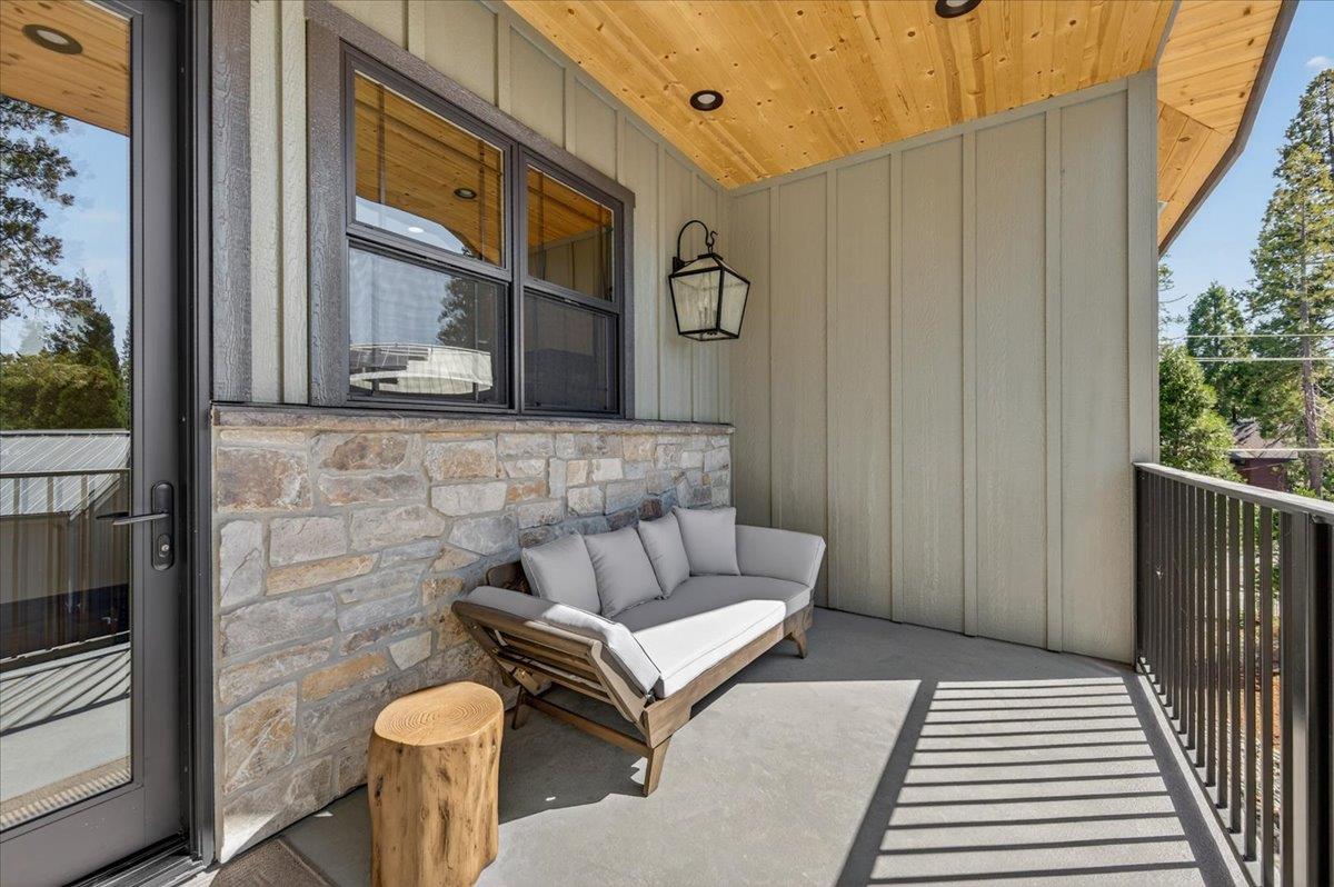 53819 Road 432, Bass Lake, CA 93604