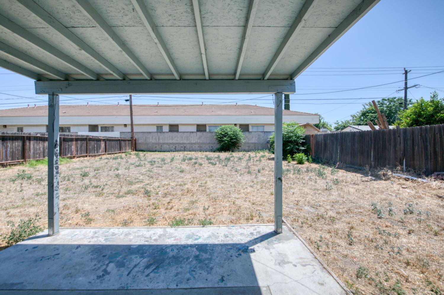 2326 E Hampton Way, Fresno, CA 93726