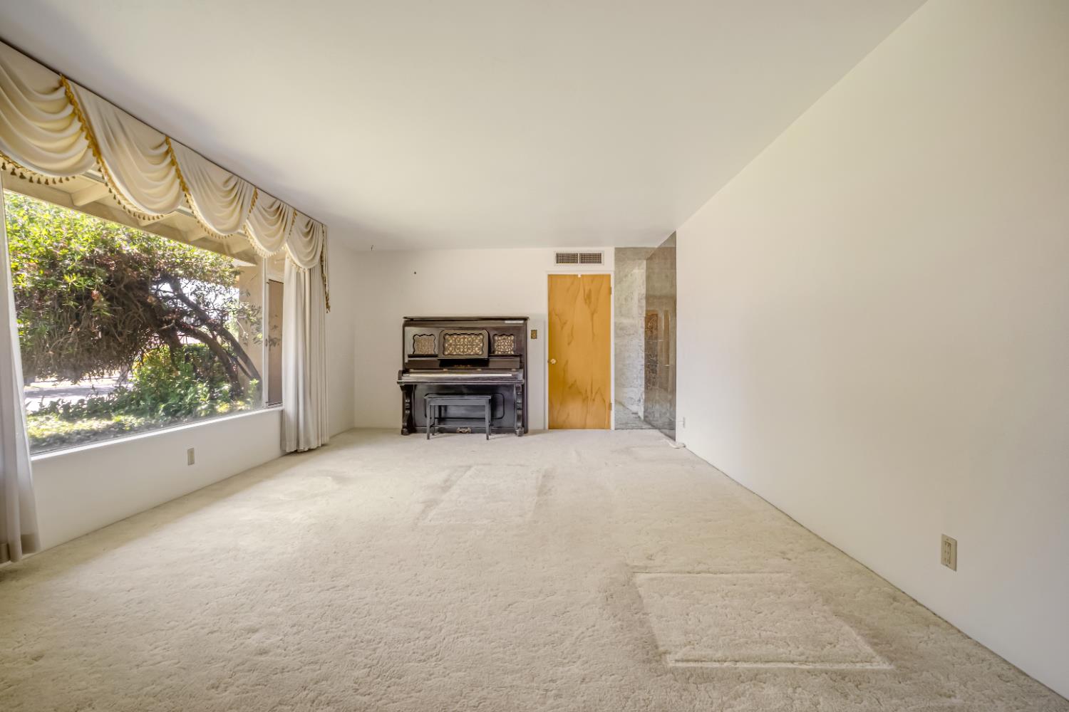3899 E Lyell, Fresno, CA 93702