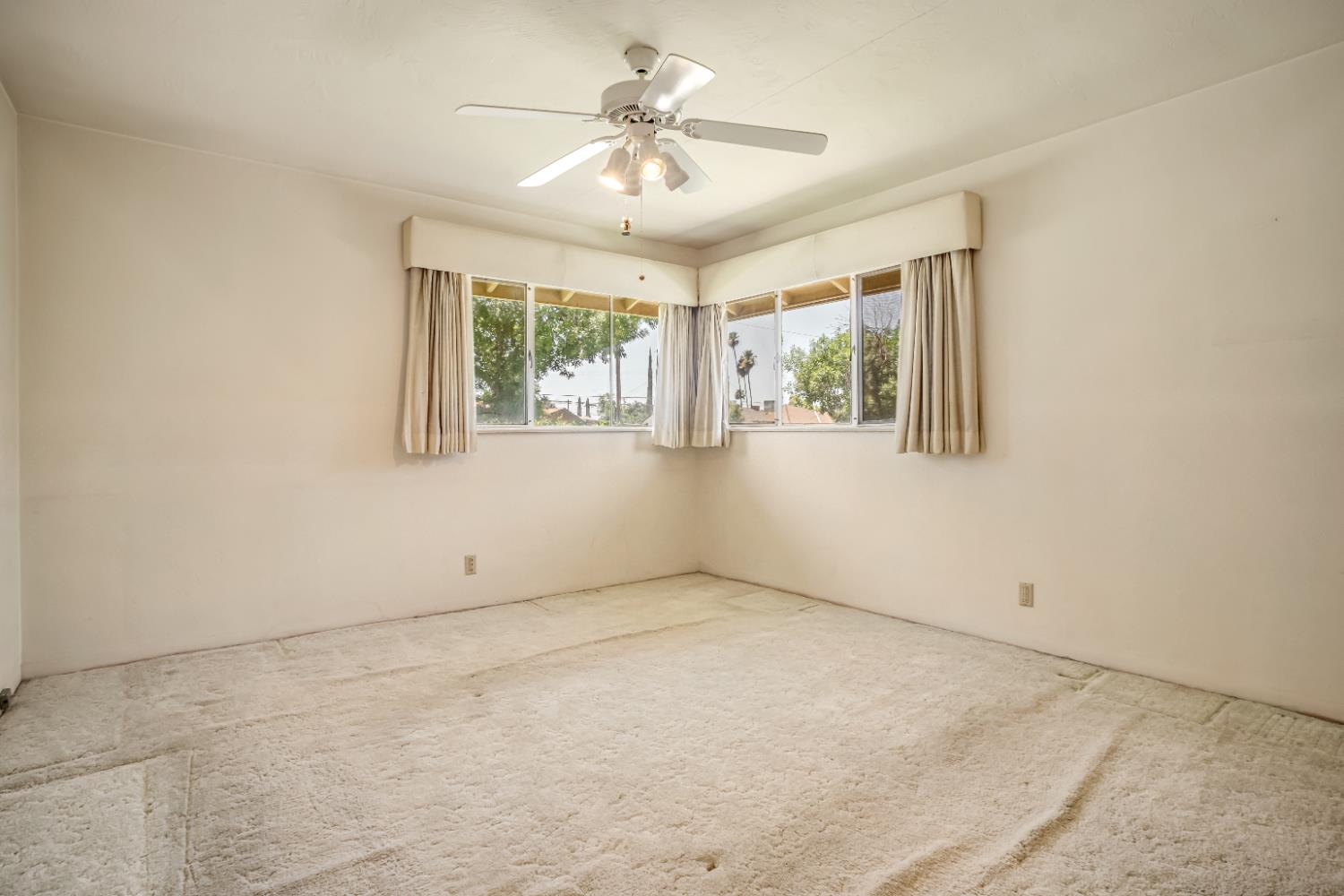 3899 E Lyell, Fresno, CA 93702