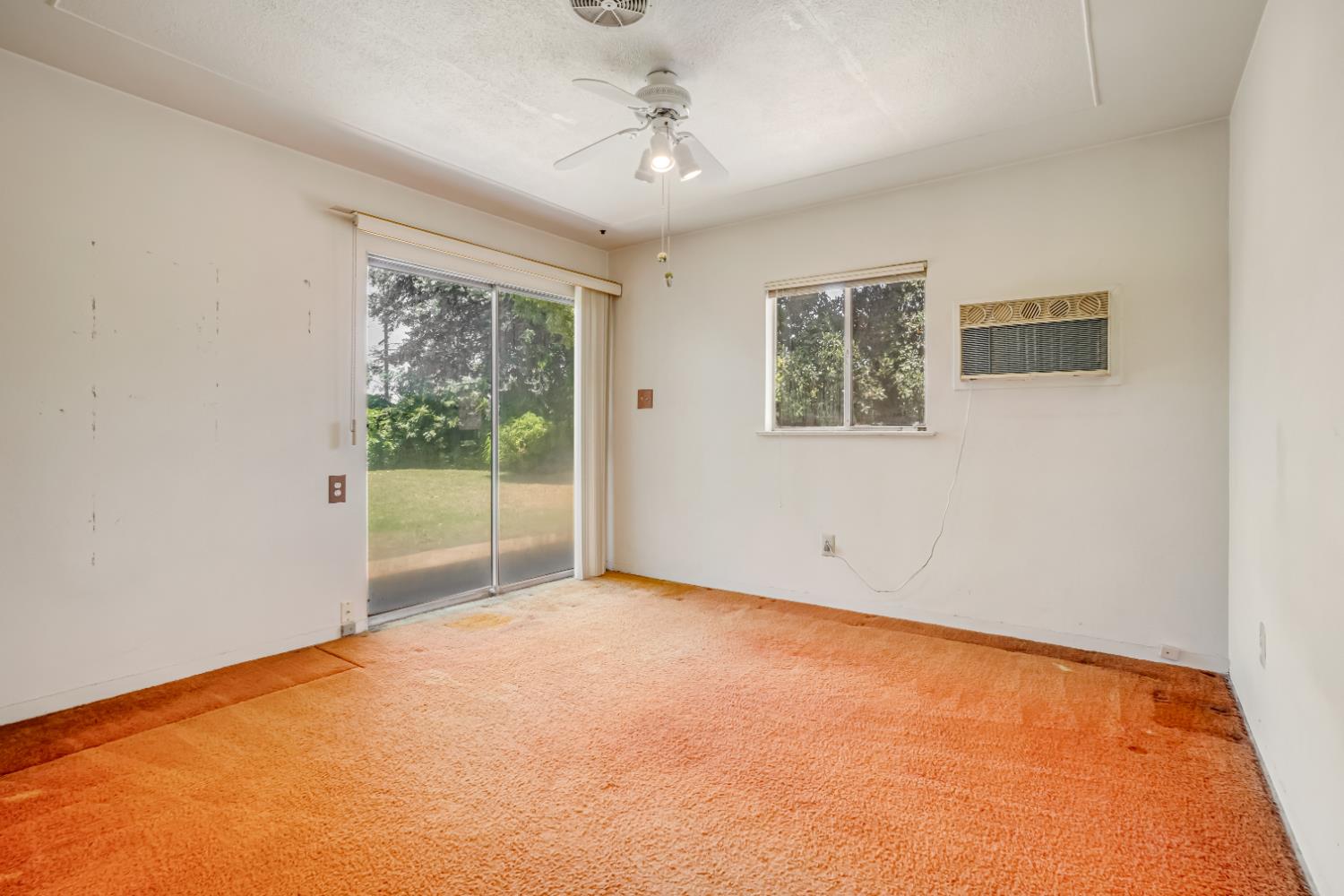 3899 E Lyell, Fresno, CA 93702