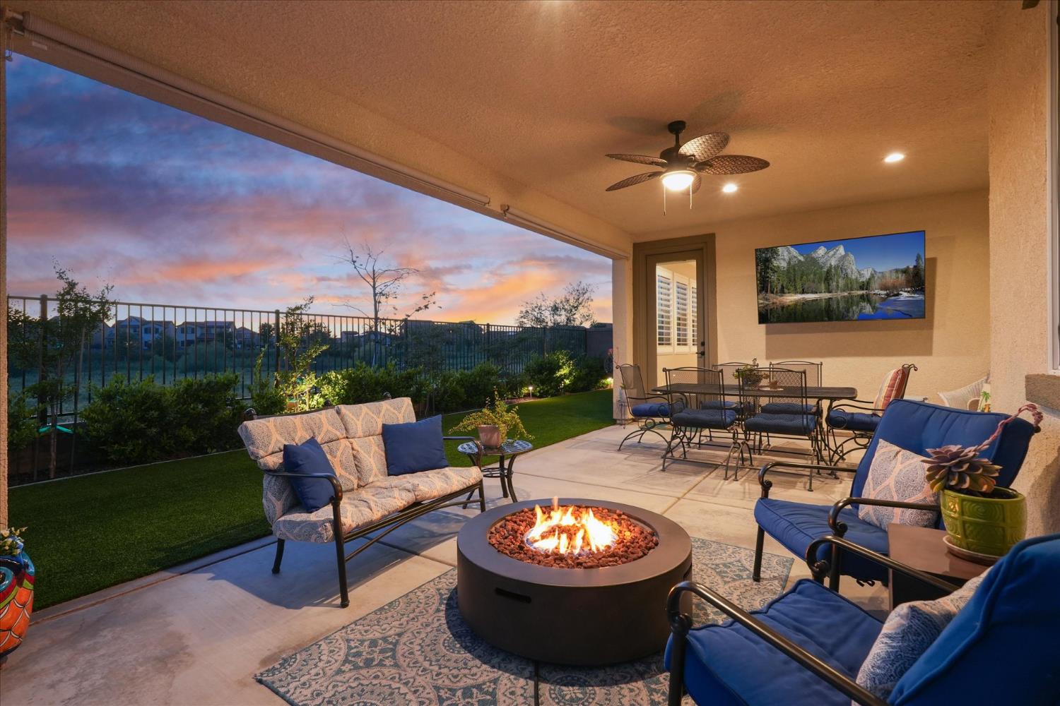 4314 Little Canyon Dr, Madera, CA 93636