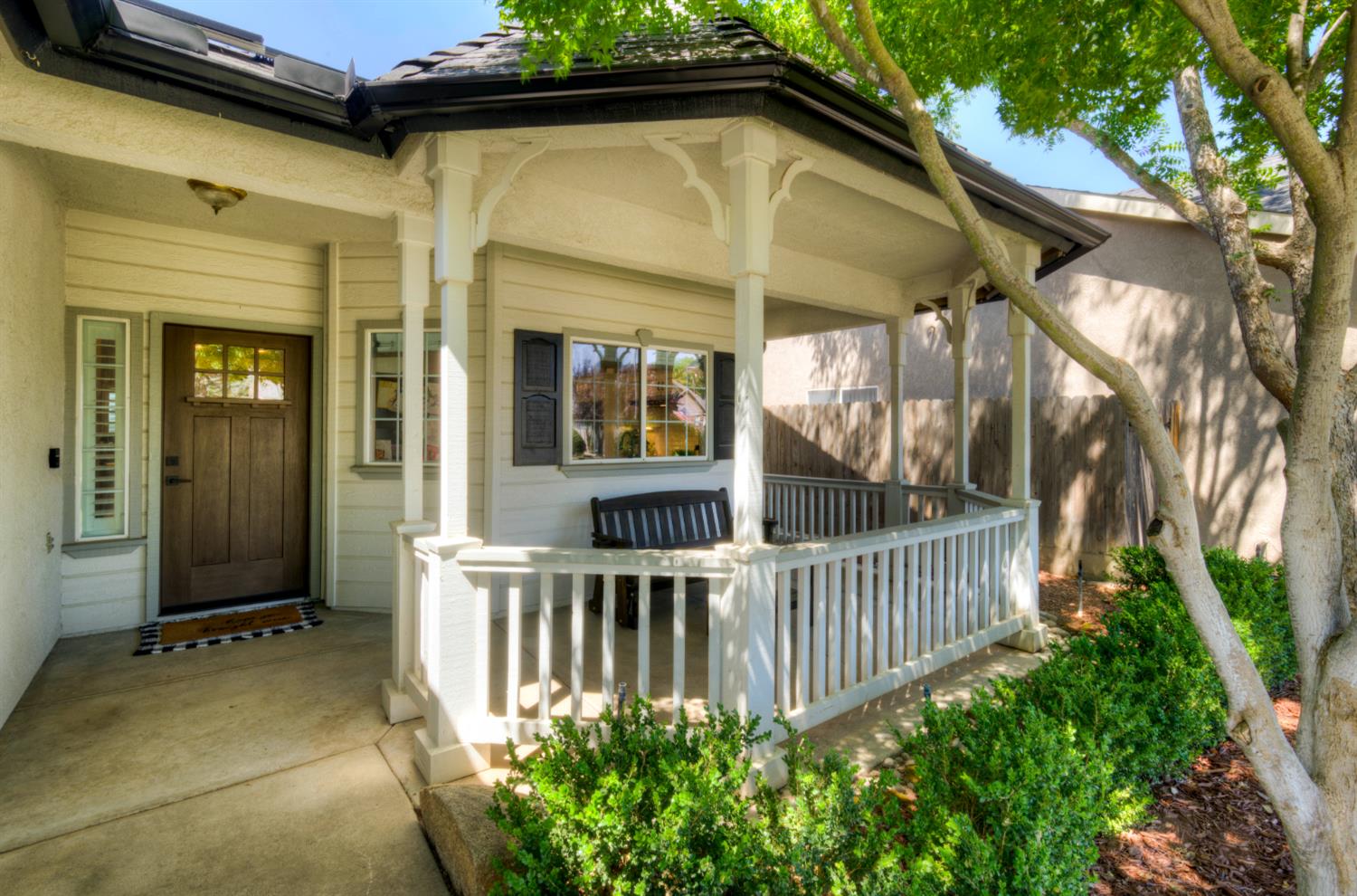 1812 E Oakmont Ave, Fresno, CA 93730