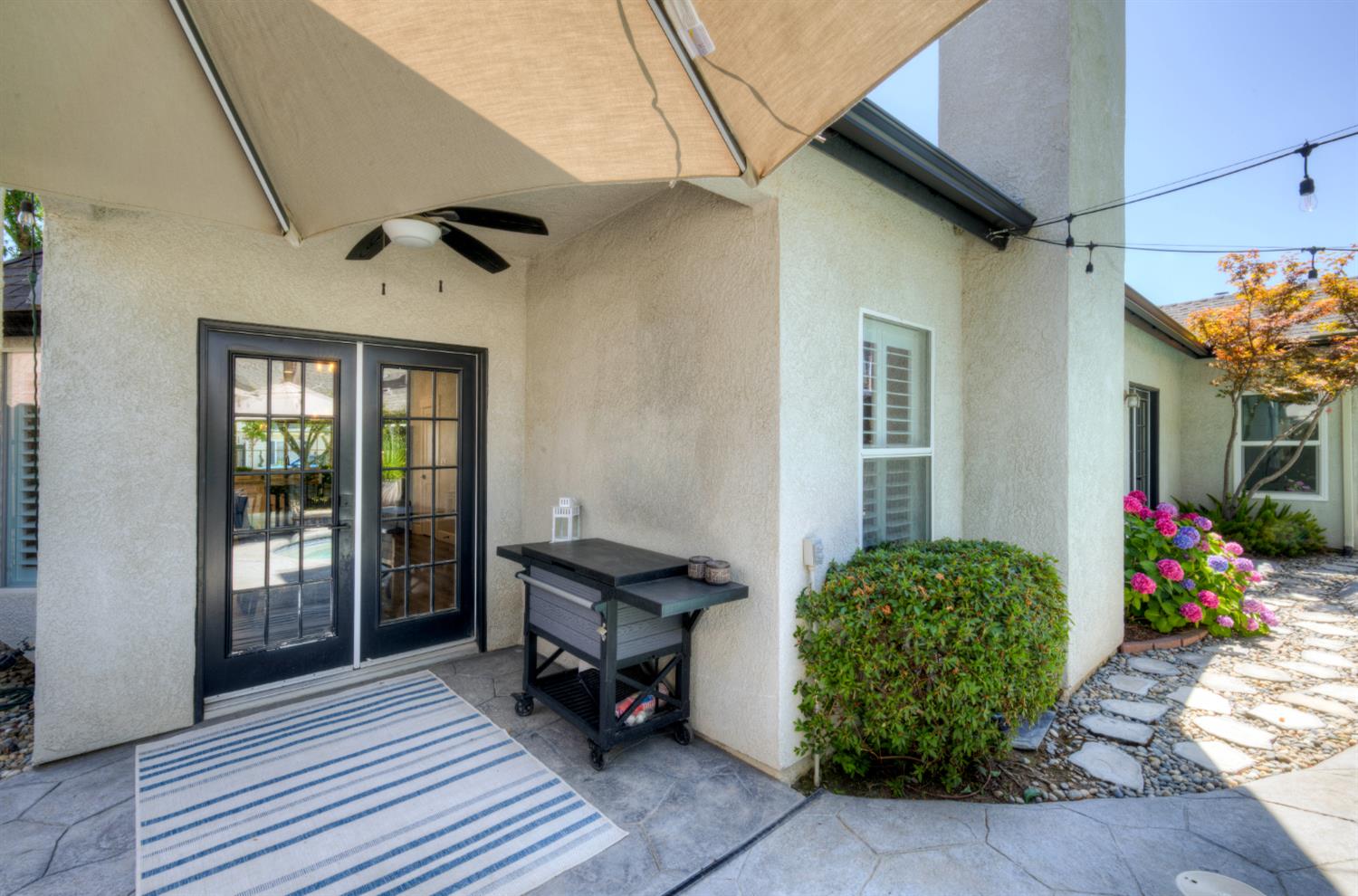 1812 E Oakmont Ave, Fresno, CA 93730