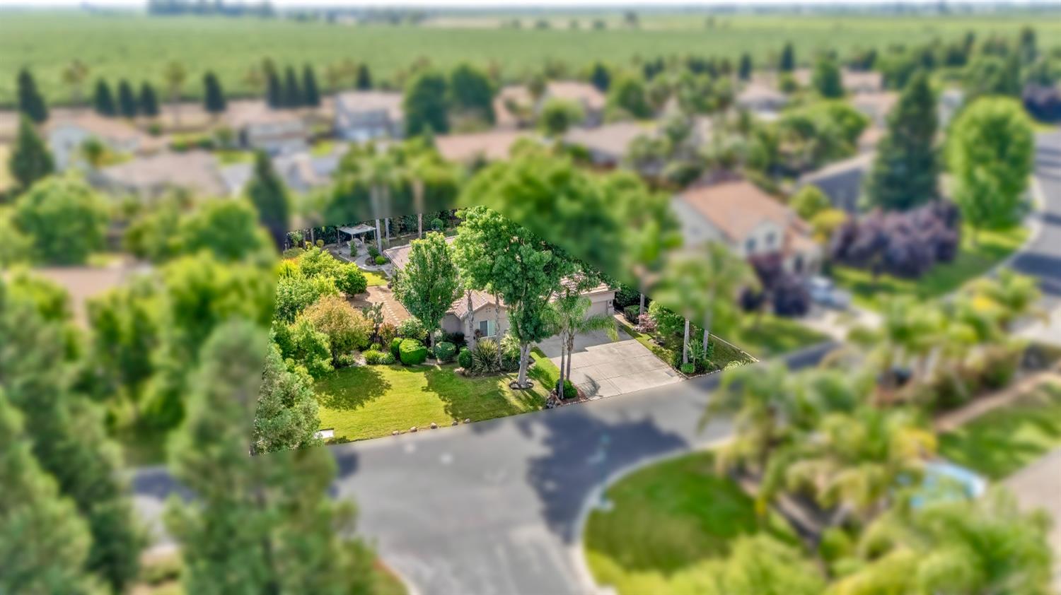 12165 Pheasant Run Blvd, Chowchilla, CA 93610
