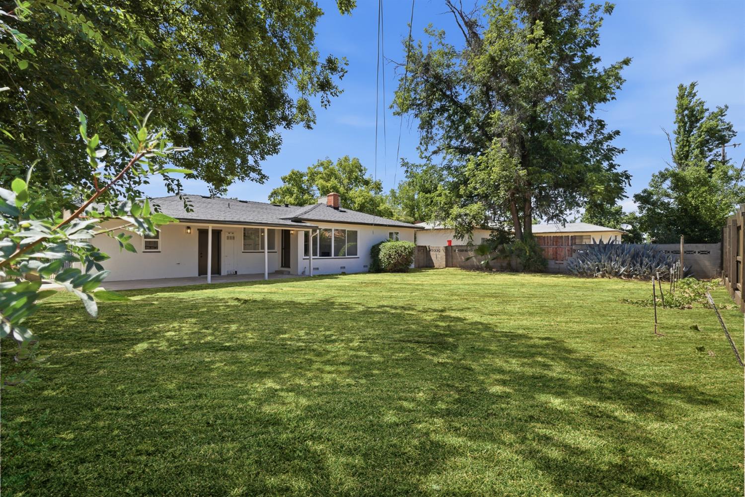 3254 N Howard Ave, Fresno, CA 93726