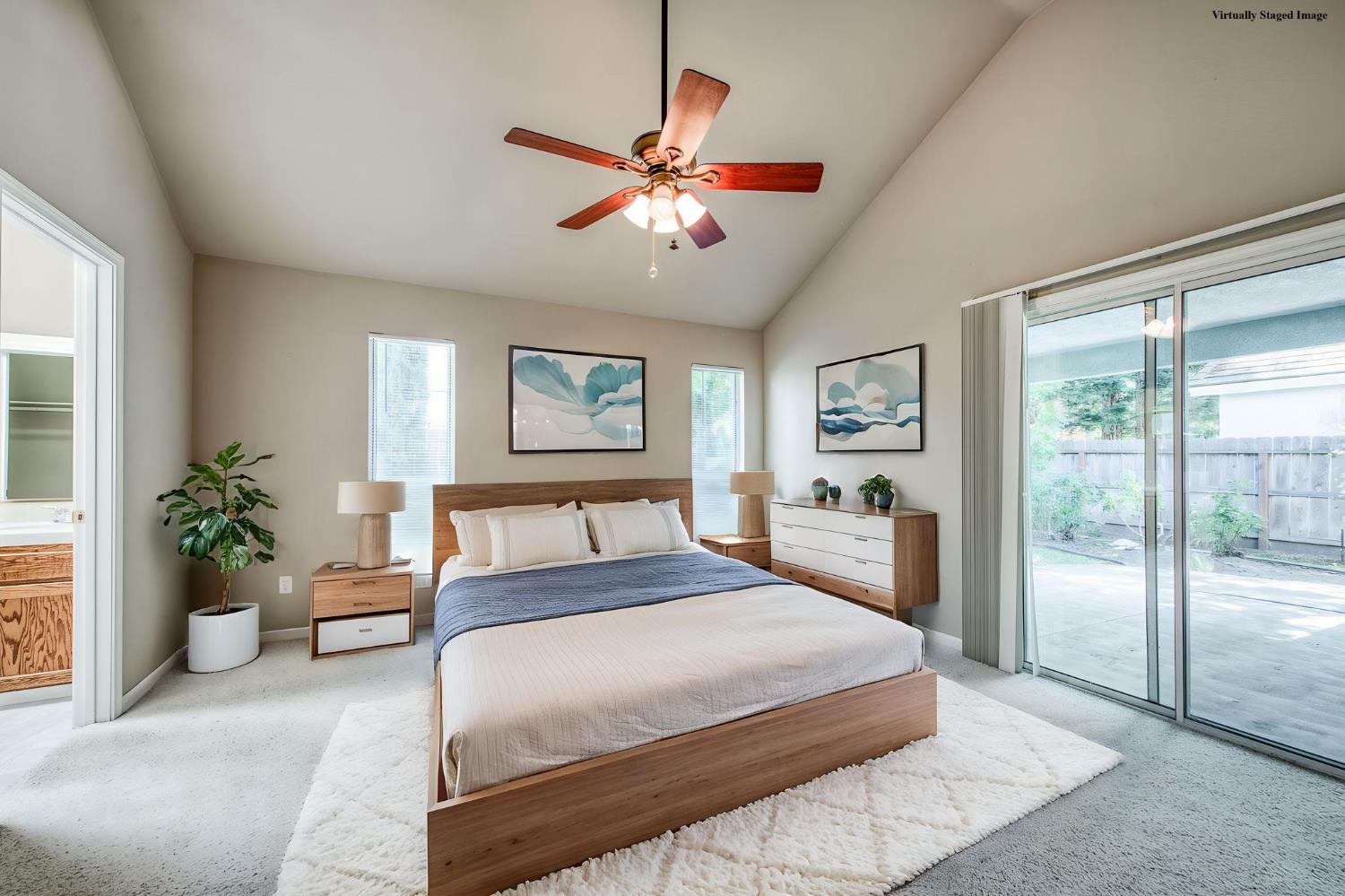 2293 E Desert Island Dr, Fresno, CA 93730