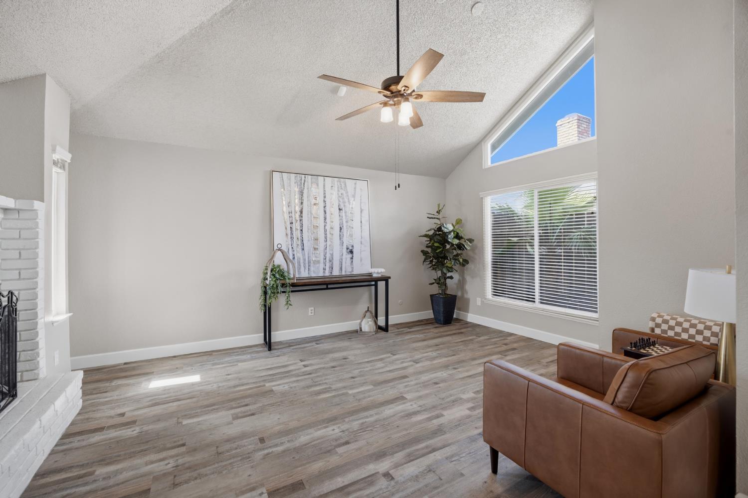 381 E Nees Ave #101, Fresno, CA 93720