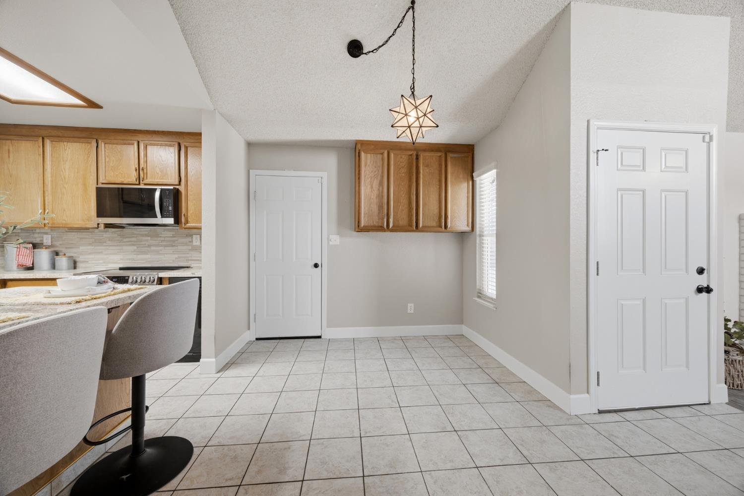 381 E Nees Ave #101, Fresno, CA 93720