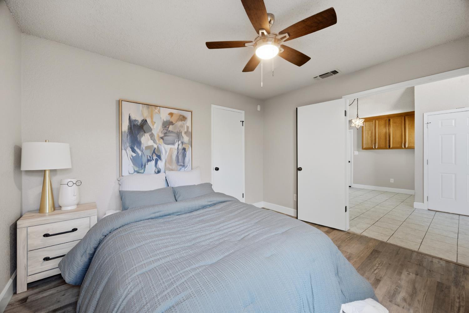 381 E Nees Ave #101, Fresno, CA 93720