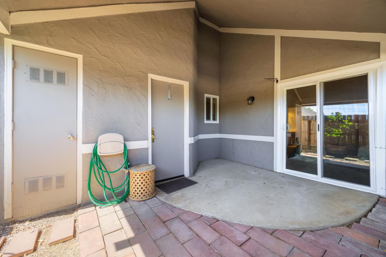 381 E Nees Ave #101, Fresno, CA 93720