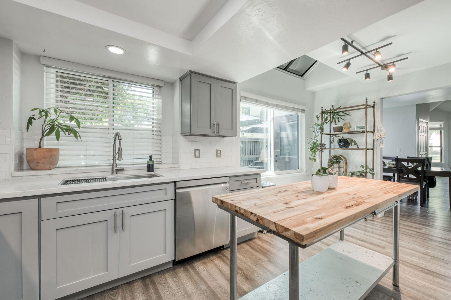 2890 Huntington Blvd #162, Fresno, CA 93721