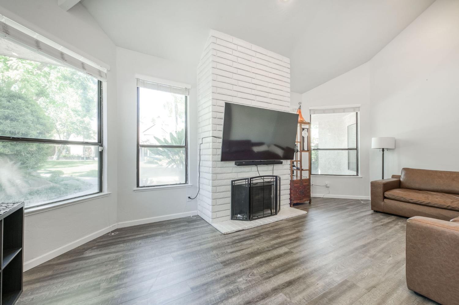 2890 Huntington Blvd #162, Fresno, CA 93721