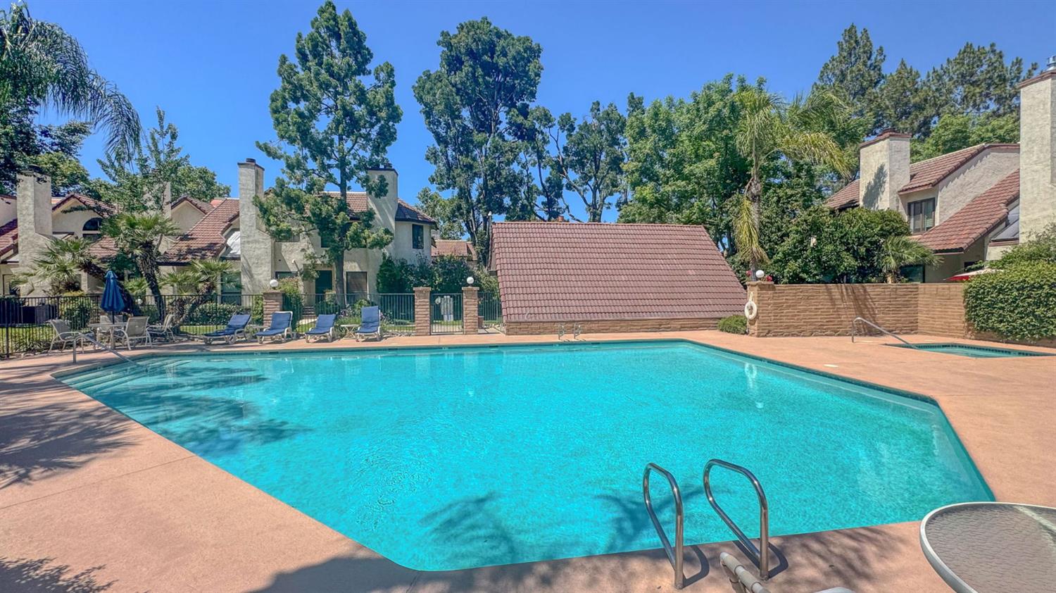 2890 Huntington Blvd #162, Fresno, CA 93721