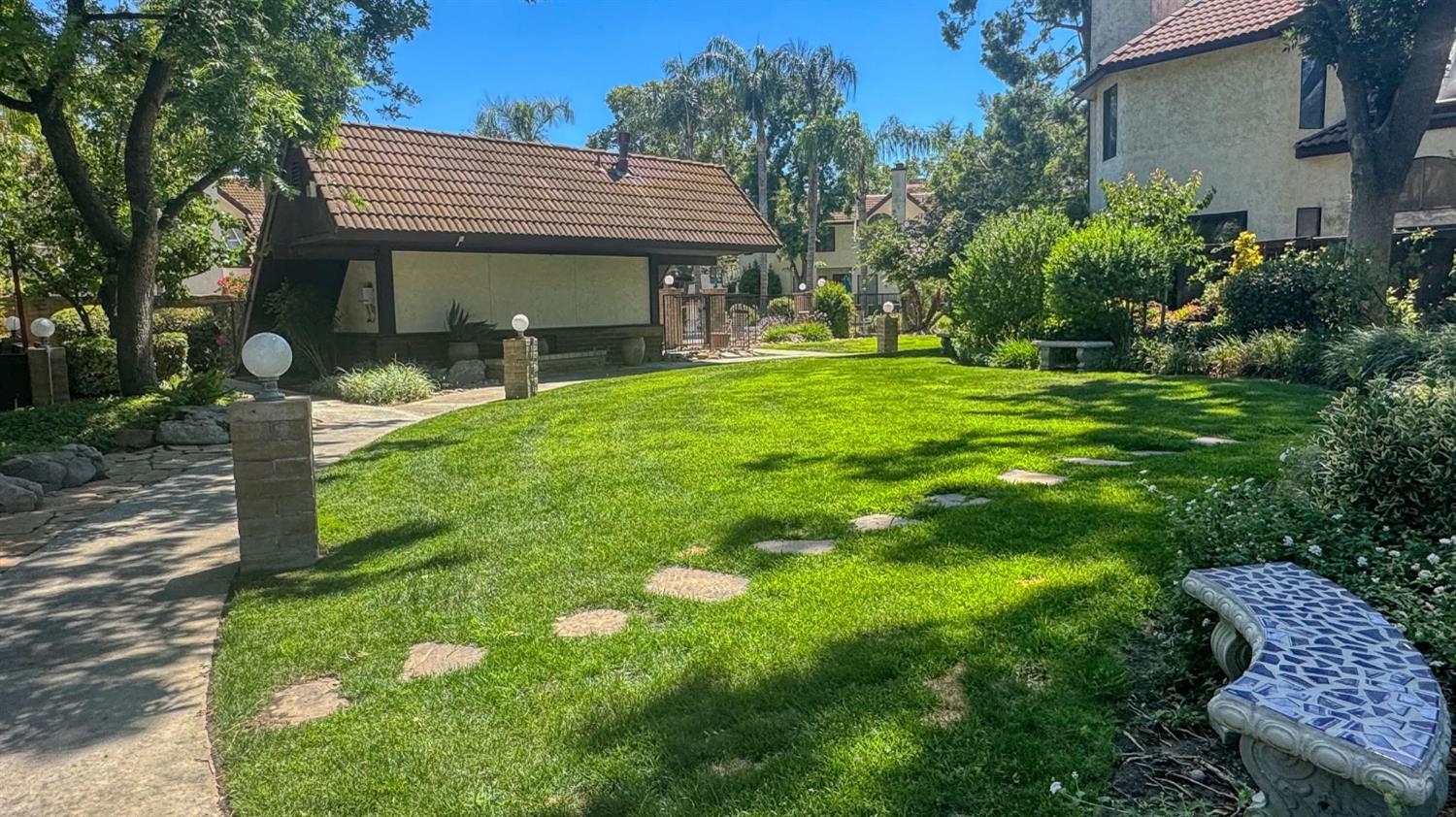 2890 Huntington Blvd #162, Fresno, CA 93721