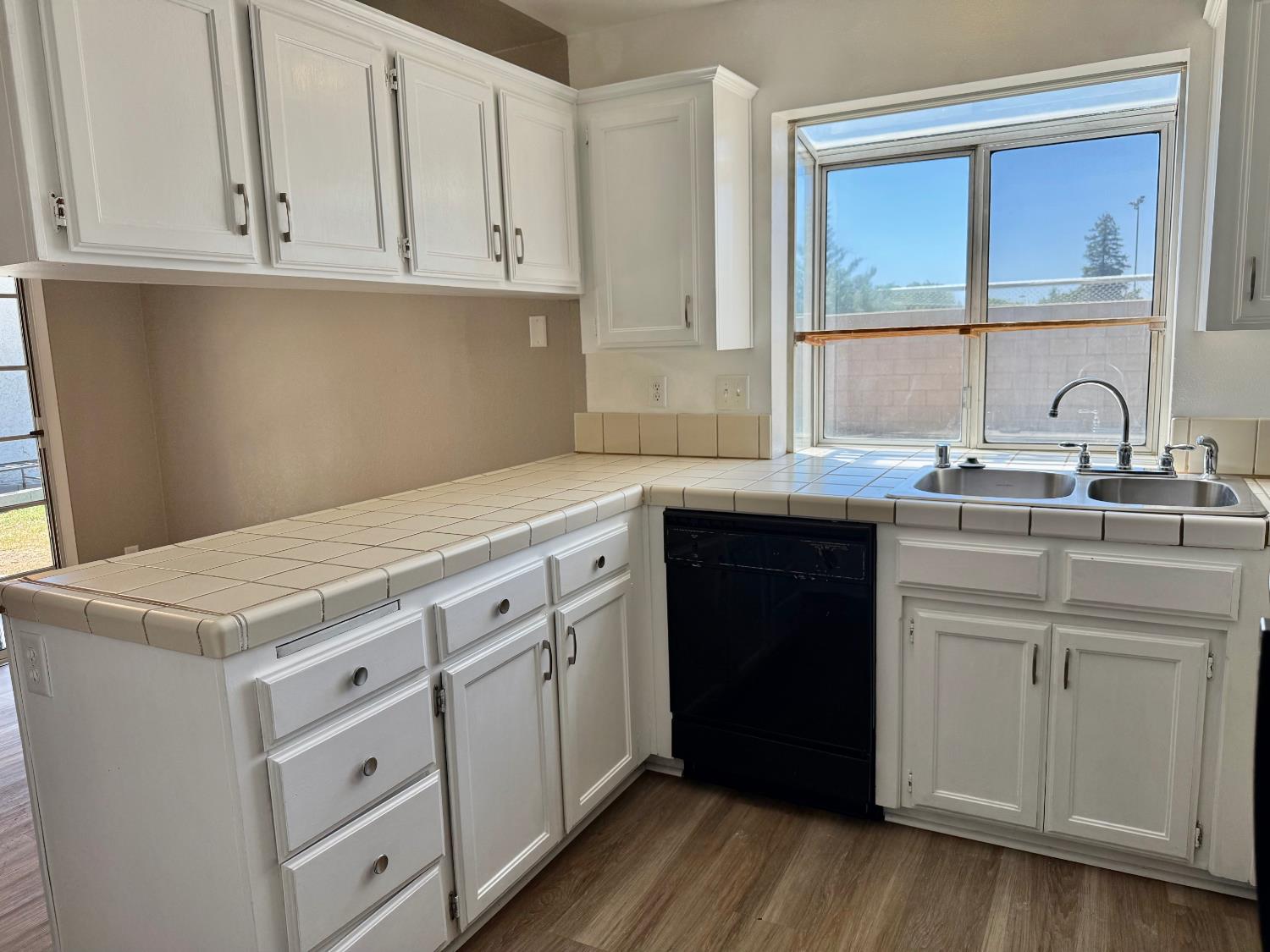8665 N Cedar Ave #128, Fresno, CA 93720